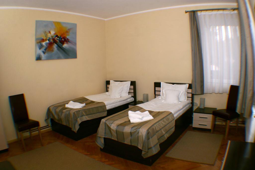 Vila Parc Cluj-Napoca Exteriör bild